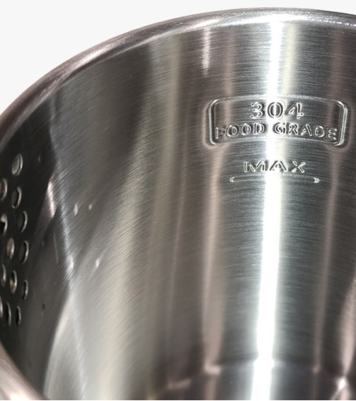 Fierbător electric cu tavă de Bun Venit Fierbător electric cu tavă de Bun Venit