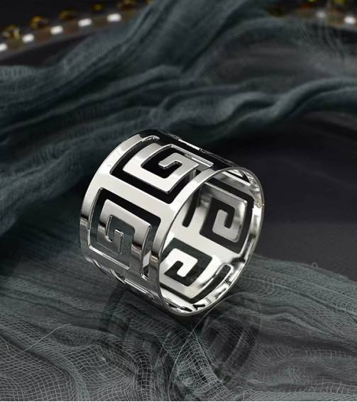 Napkin Ring "Silver Maze"