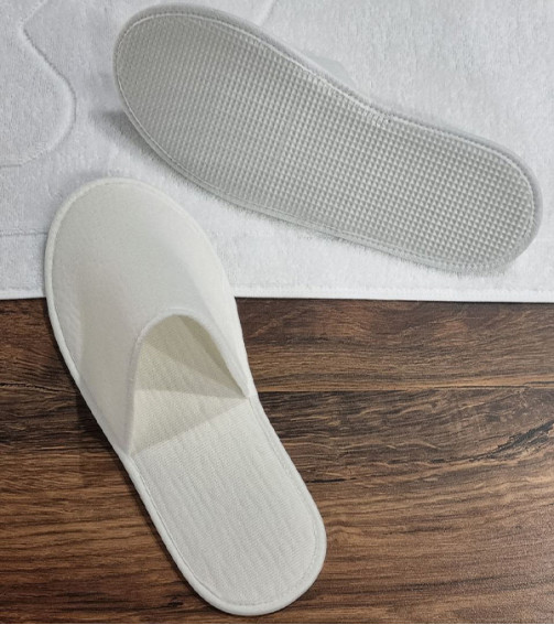 White Hotel Slippers "Basic" 100 pairs