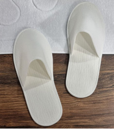 Papuci hotelieri "Basic" albi 100 perechi